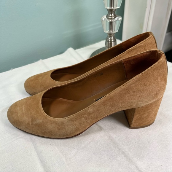 Margaux The Heel Pump Camel Cognac Italian Suede Size 37.5 7.5 B Medium Women’s - Picture 3 of 9
